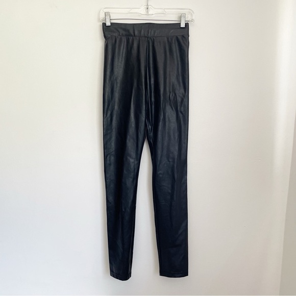 Aritzia Ten by Babaton Showcase Pants faux leather leggings skinny black small - Picture 3 of 16